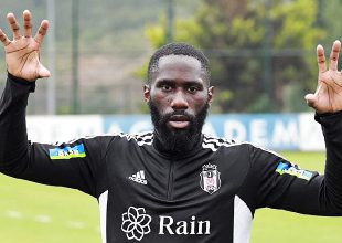 Sabah: «Συνάντηση ΑΕΚ με μάνατζερ Μαζουακού»