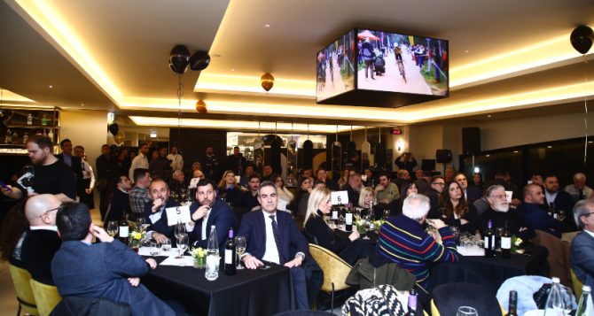 Στιγμές από την κοπή της πίτας της Ερασιτεχνικής ΑΕΚ στο Βυζαντινό (ΦΩΤΟ)