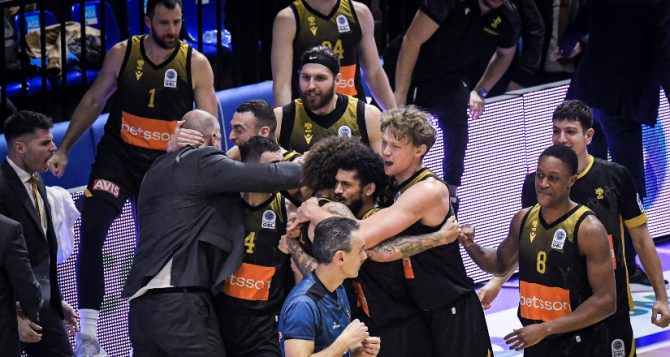 Basket League: Μόνη στην 3η θέση η ΑΕΚ Betsson