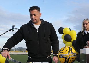 Αντώνης Ηλιόπουλος: «Να τιμάτε όσο πιο πολύ μπορείτε τη φανέλα της ΑΕΚ»