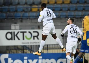 Κεφαλιά-κανονιά του Πιερό για το 3-0! (VID)