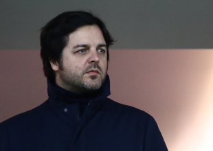 «Ανοιχτές κεραίες» και στην αγορά της Ελλάδας