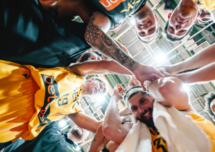 Φοβερός και τρομέρος MVP Γκόλντεν (VID)