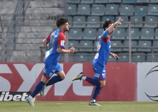 Βόλος-Λεβαδειακός 1-0: Ο Χουάνπι δοκιμάζει το πόδι του και ανοίγει το σκορ (video)