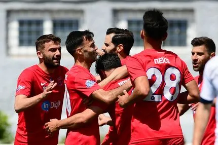 Πανιώνιος – Ηλιούπολη 2-0: Με άνεση πανηγύρισε στη Νέα Σμύρνη την τρίτη του νίκη στα playoffs
