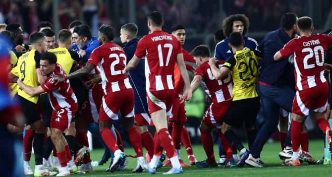 Στην έκθεση του παρατηρητή οι καταγγελίες Ρότα-Κοϊτά για τα επεισόδια στο Ολυμπιακός – ΑΕΚ