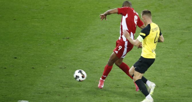 Τραγικό λάθος του Γκατσίνοβιτς και 1-0 ο Ολυμπιακός με Ελ Καμπί (VIDEO)