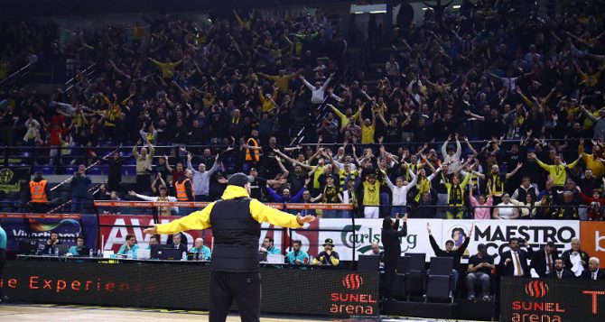 ΠΑΡΟΞΥΣΜΟΣ για την Βασίλισσα: Άνοιξε και το πάνω διάζωμα στη Sunel Arena!
