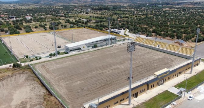 Ριζικές αλλαγές στα Σπάτα: Σε εξέλιξη οι εργασίες στο προπονητικό της ΑΕΚ (pics+vid)