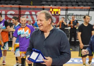 Τιμή στον Μάκη Αγγελόπουλο από τον ΠΣΑΕ ΜΜΕ (PICS)