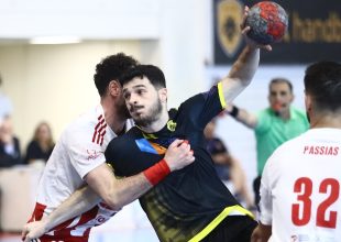 Κατώτερη των περιστάσεων η ΑΕΚ – Χάρισε το πρωτάθλημα στον Ολυμπιακό