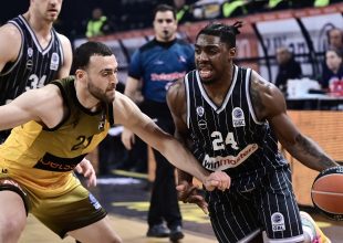 «Κλείνει» Μπάρτλεϊ η Βασίλισσα!