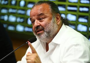 Ηλιόπουλος: «Με πείραξε που ο ΑΕΚτζής έχασε την υπερηφάνεια του»