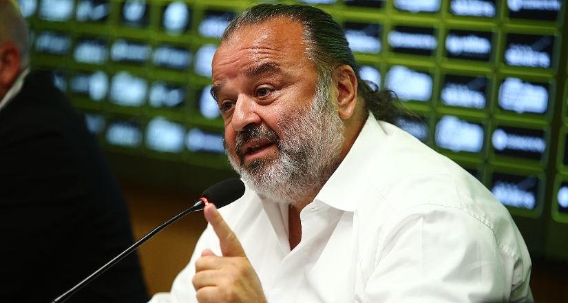 Ηλιόπουλος: «Αν ο Ολυμπιακός έχει παράπονα, η ΑΕΚ πρέπει να βγει με σημαίες στο Σύνταγμα»