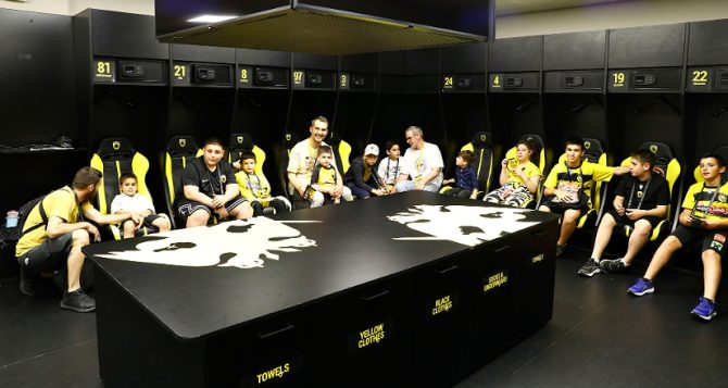 Τα παιδιά του Sensory Room ξεναγήθηκαν στην «OPAP Arena» (VIDEO+PICS)