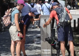 Καύσωνας: Αποπνικτικό κοκτέιλ ζέστης και σκόνης – Πού θα «χτυπήσουν» 44άρια