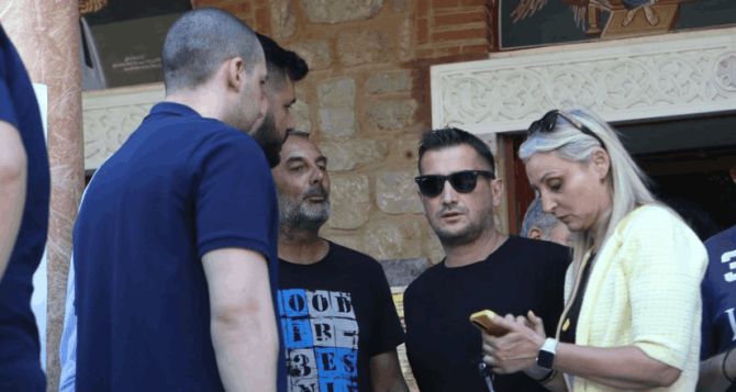Εκπροσώπησαν την ΠΑΕ στο μνημόσυνο οι Αντώνης Ηλιόπουλος και Παντερμαλής (ΦΩΤΟ)