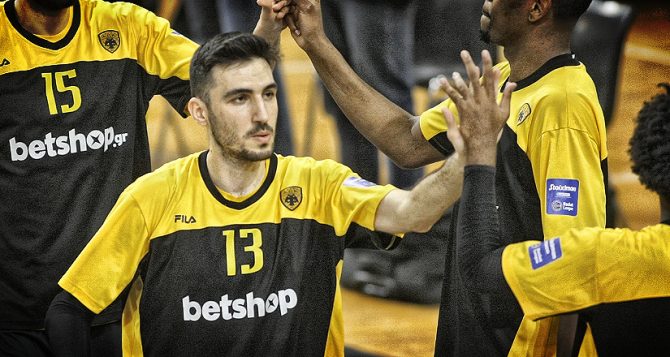 Η AEK καλεί τον Κατσίβελη στην Αθήνα