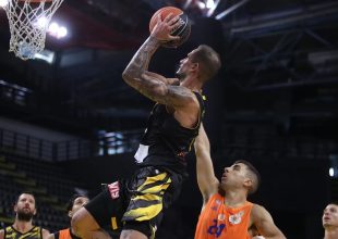 Ποδαρικό με νίκη για τη Βασίλισσα στα φιλικά προετοιμασίας