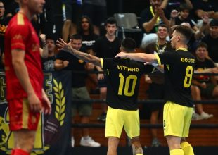 Futsal: Καταιγιστική η ΑΕΚάρα, συνέτριψε και τη Μπόλτον!