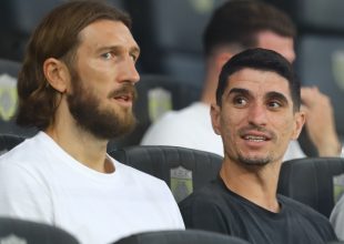 Μάνταλος και Τσιγκρίνσκι στην OPAP Arena για το ΑΕΚ – Άντερλεχτ (ΦΩΤΟ)