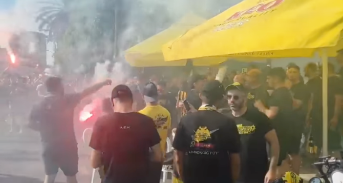 Κιτρινόμαυρο πάρτι στο κέντρο της Λεμεσού (VID)