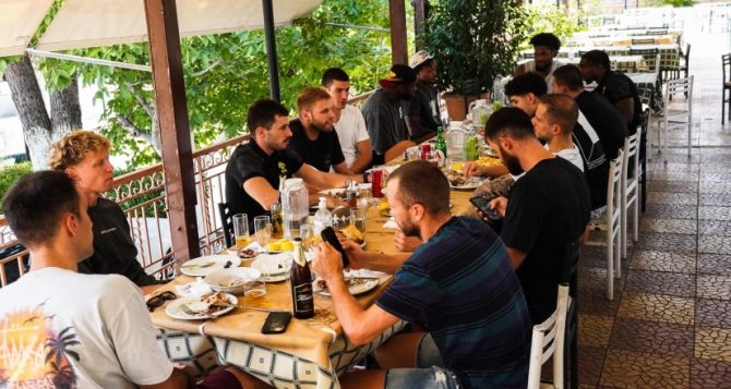 AEK BC: Γεύμα της διοίκησης σε παίκτες, στελέχη και προσωπικό της Βασίλισσας (ΦΩΤΟ)