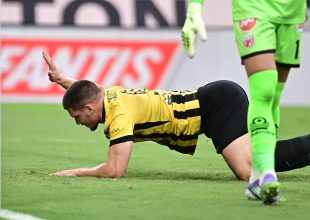 Αγωνία και στη Σερβία για Γιόβιτς