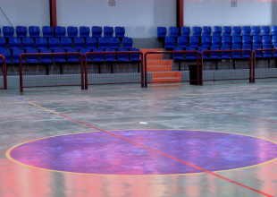 Τοποθετήθηκαν τα παλιά καθίσματα της Sunel Arena σε γήπεδά της Αμφιλοχίας