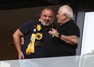 Η συζήτηση Ηλιόπουλου – Μελισσανίδη στην σουίτα της OPAP Arena (ΦΩΤΟ)