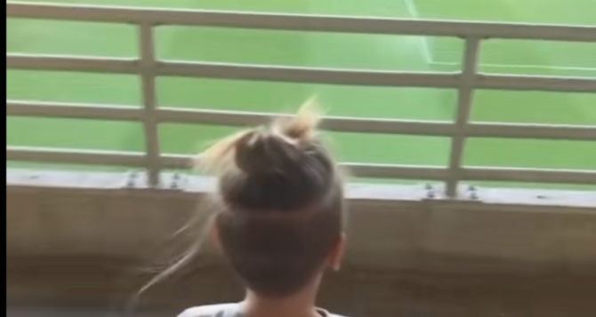 Τρομερός πιτσιρικάς: Πήγε πρώτη φορά στο Ναό και έμεινε άναυδος (VID) Τρομερός πιτσιρικάς: Πήγε πρώτη φορά στο Ναό και έμεινε άναυδος (VID)