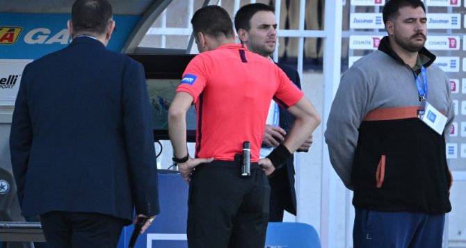 Λανουά: «Κανένα πέναλτι του Στρακόσια στον Τετέι – Έπρεπε να αποβληθεί ο Πιερό!»