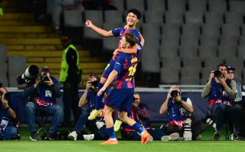 Clasico τίτλου με γκολ και Μπλαουγκράνα τίτλο