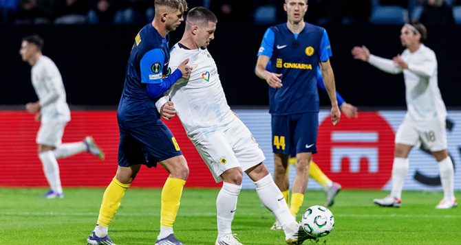 Coference league: Θυμήθηκε την απόκρουση του Ντε χέα στο σουτ του Γιόβιτς(Vid) Coference league: Θυμήθηκε την απόκρουση του Ντε χέα στο σουτ του Γιόβιτς(Vid)