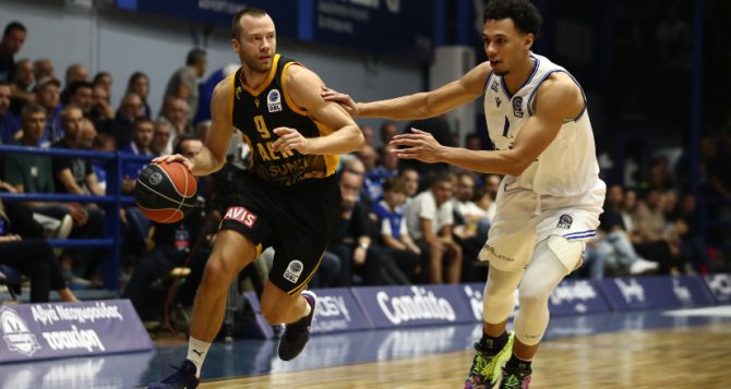 «Παρέλαση» της Βασίλισσας στο Ιβανώφειο! «Παρέλαση» της Βασίλισσας στο Ιβανώφειο!
