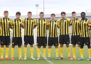 Η ΑΕΚ φτιάχνει το μέλλον της: Υπέγραψαν 10 επαγγελματικά συμβόλαια παίκτες απ’ τις Ακαδημίες
