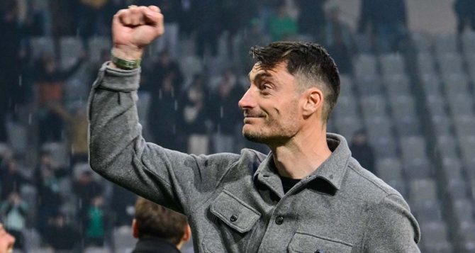 Ριέρα: «Εξαιρετικής ποιότητας η ΑΕΚ αλλά δεν υπάρχει η λέξη φόβος στο λεξιλόγιό μου» Ριέρα: «Εξαιρετικής ποιότητας η ΑΕΚ αλλά δεν υπάρχει η λέξη φόβος στο λεξιλόγιό μου»