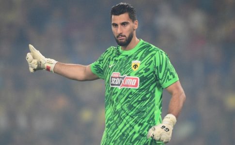 Τρομερός Στρακόσια: Στους κορυφαίους τερματοφύλακες του 2025 με τις καθαρές εστίες