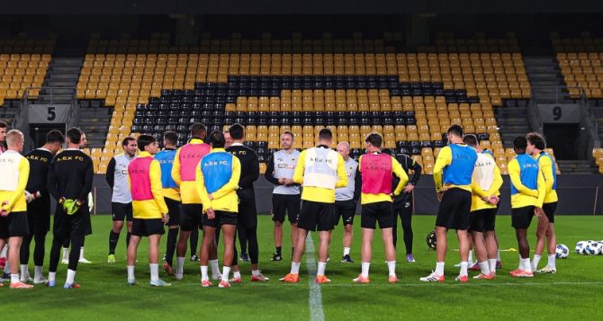 Στην OPAP Arena η τελευταία προπόνηση της ΑΕΚ ενόψει Άρη – Μέσα και ο Ζίνι! (pics)