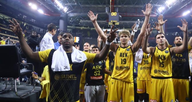 AEK BC: Τα backstage από τη νίκη επί της Ρίγα