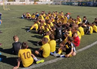 Ακαδημία ΑΕΚ: Ο Συντονιστή Εκπαίδευσης Δικτύου επισκέφθηκε τις εγκαταστάσεις στη Σούδα