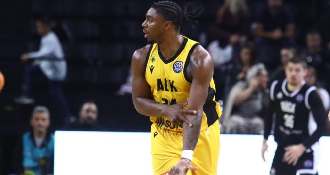 Σοβαρεύτηκε και «καθάρισε» πρωτιά και Ρίγα η Βασίλισσα Σοβαρεύτηκε και «καθάρισε» πρωτιά και Ρίγα η Βασίλισσα