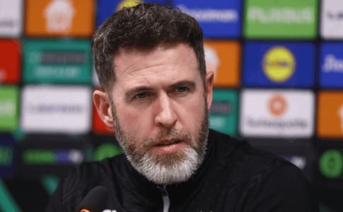 Μπράντλεϊ: «Η ΑΕΚ είναι δυνατή ομάδα, πρόκληση γι΄εμάς να παίξουμε στην έδρα της»