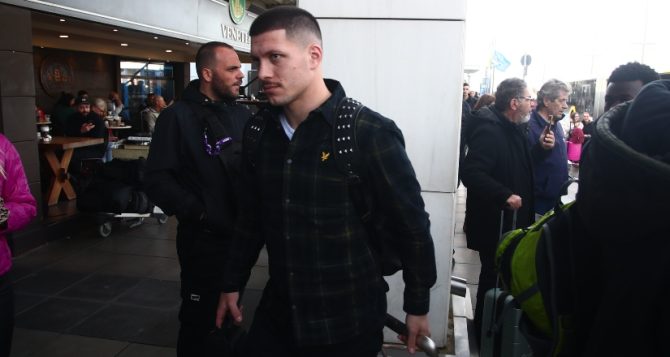 Αναχώρησε για Φλωρεντία η αποστολή της ΑΕΚ (pics)