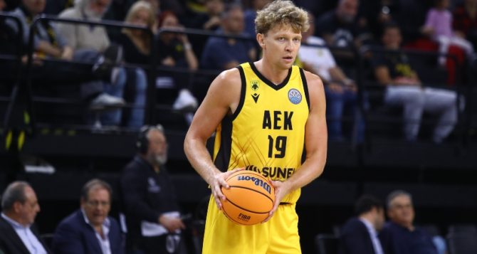 LIVE: Μαρούσι – ΑΕΚ