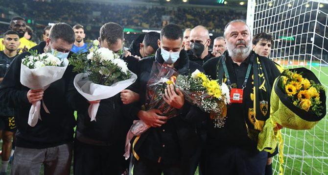 Η ΑΕΚ τίμησε τη μνήμη του 20χρονου φιλάθλου της στην OPAP Arena (PICS) Η ΑΕΚ τίμησε τη μνήμη του 20χρονου φιλάθλου της στην OPAP Arena (PICS)