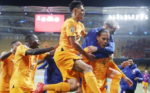 Πολωνία – Ολλανδία με «Ενισχυμένο» σκόρερ Ντεπάι