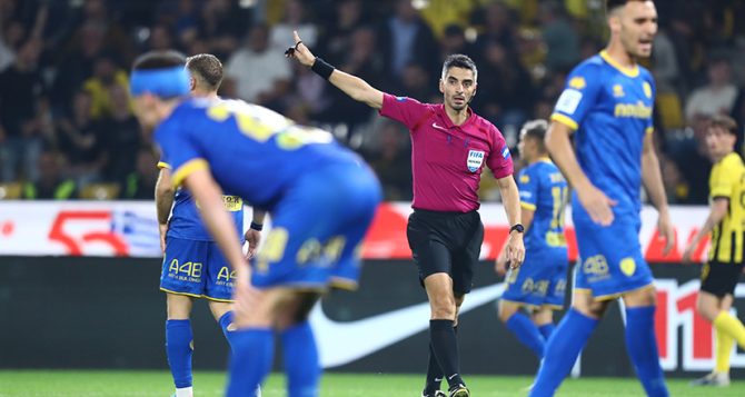 Τσατάλης: «Να μας εξηγήσει η ΚΕΔ αν το δίκιο έχει δυο αντίθετες όψεις όταν πρόκειται για την ΑΕΚ» (VID) Τσατάλης: «Να μας εξηγήσει η ΚΕΔ αν το δίκιο έχει δυο αντίθετες όψεις όταν πρόκειται για την ΑΕΚ» (VID)