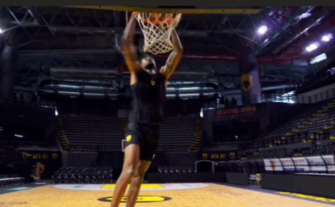 Πρώτη προπόνηση για Γκρεγκ Μπράουν (VID)