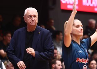 Σάκοτα: «Είχαμε πίεση και θέλαμε τη νίκη – Θα μας βοηθήσει πολύ ο Μπράουν» (VID)